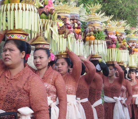 Balinese Gamelan Music Lesson Indonesia